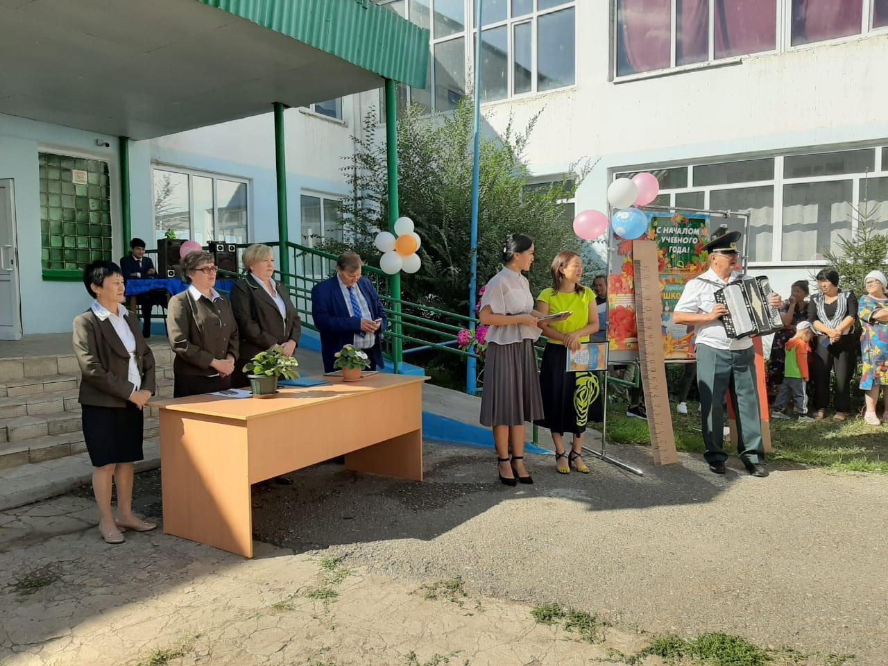 2019 жылдың 1 қыркүйегінде АЛҒАШҚЫ ҚОҢЫРАУ мерекесіне байланысты салтанатты саптүзеу