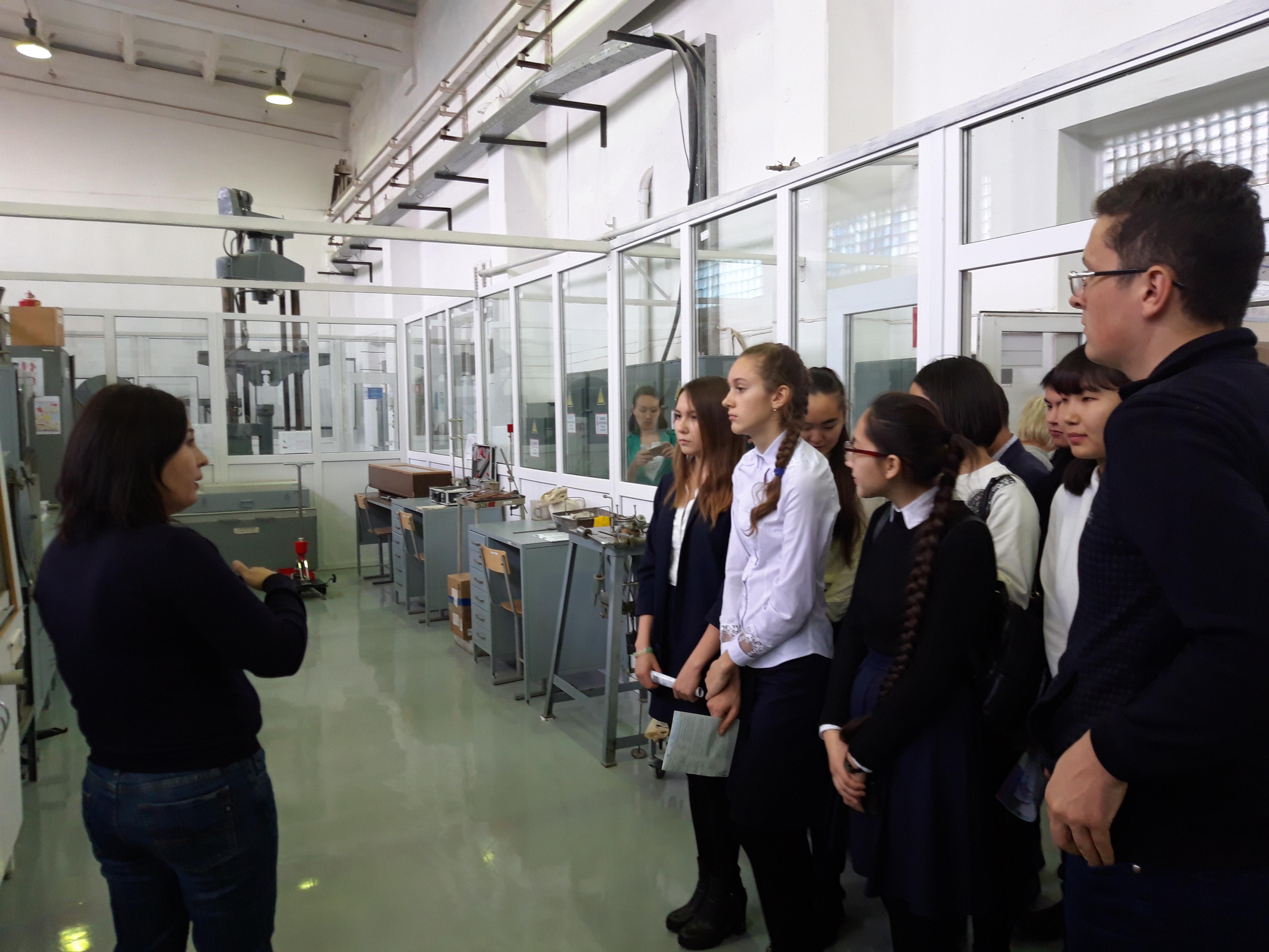 экскурсии в ВУЗы г. Усть – Каменогорска в рамках проекта «Білімді маман»