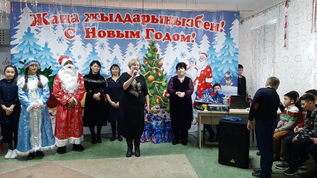 Жаңа жылдық ертеңгілік! Новогодний утренник!