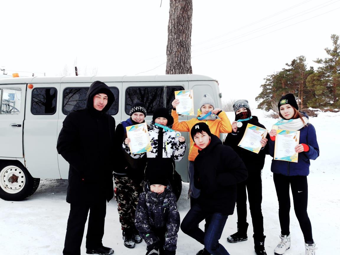 Шаңғы жарысынан жүлделі келген оқушыларымыз